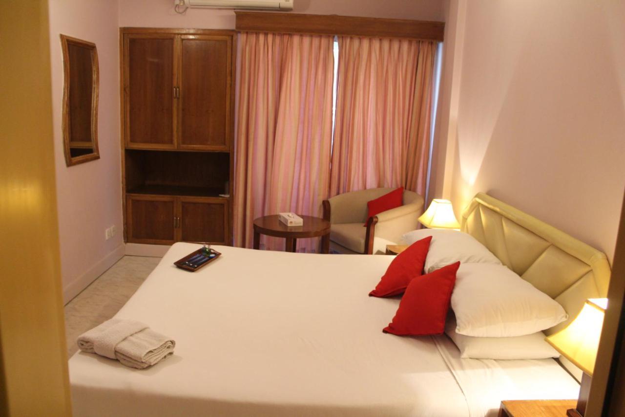Hotel Sea Crown Кокс Базар Екстериор снимка