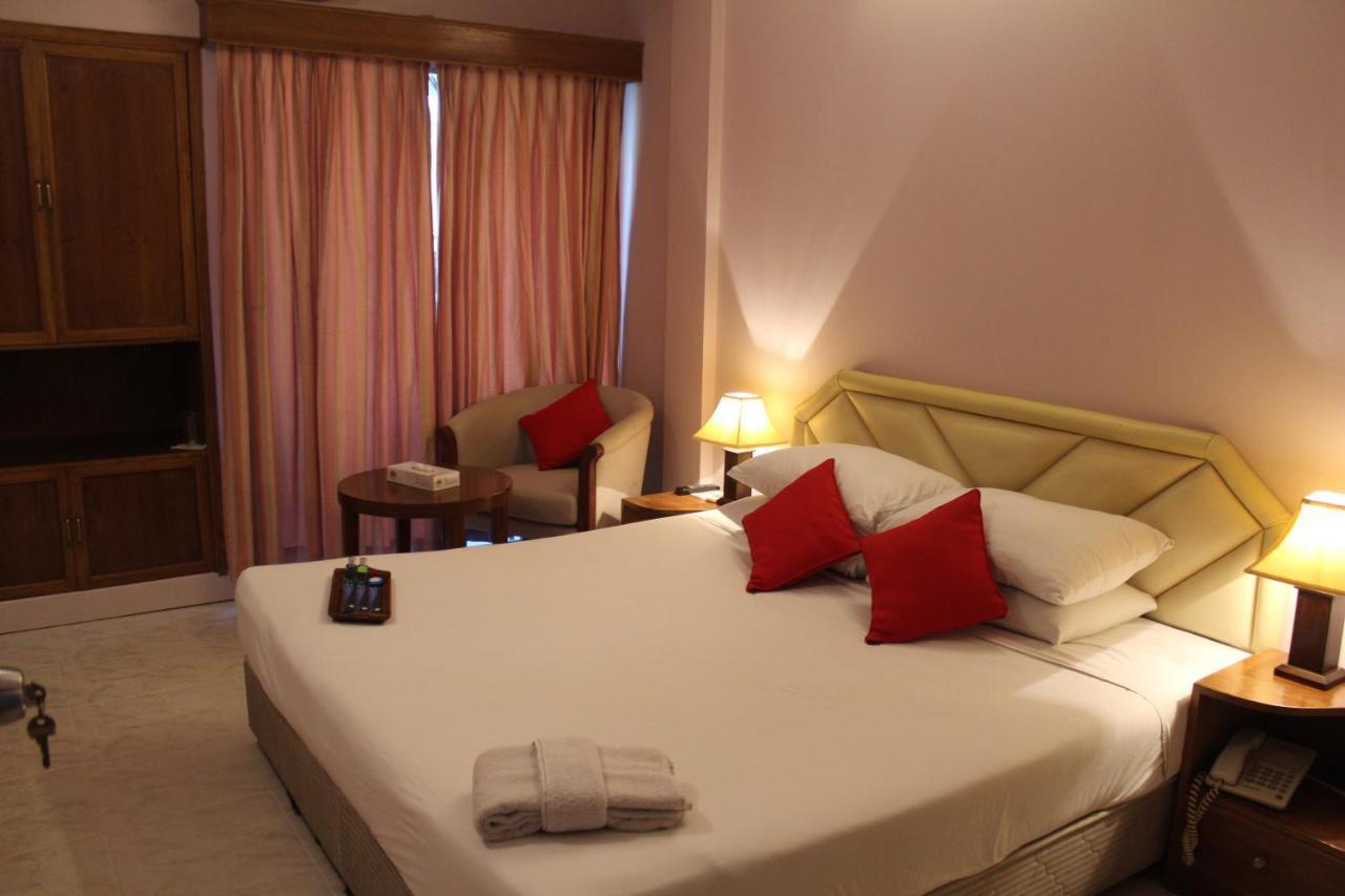 Hotel Sea Crown Кокс Базар Екстериор снимка