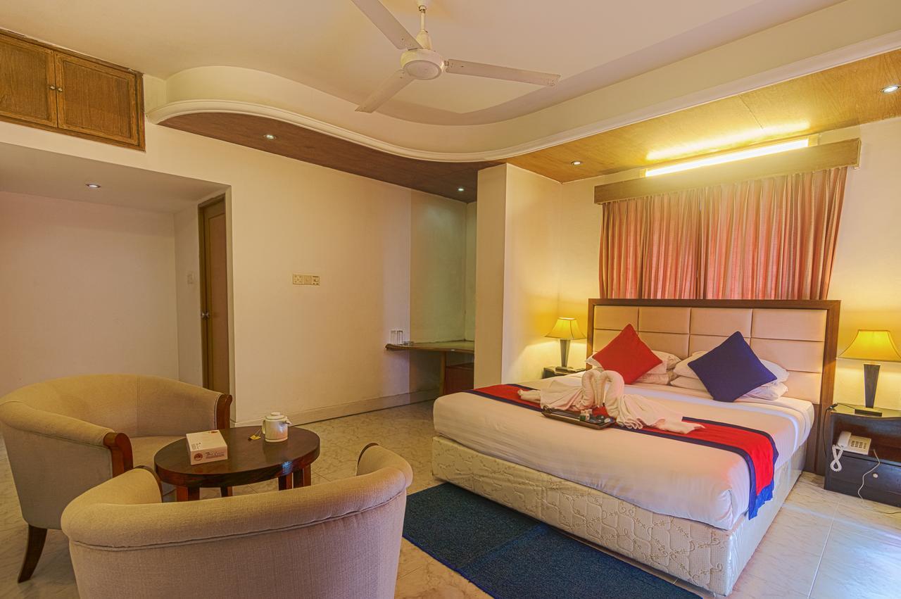 Hotel Sea Crown Кокс Базар Екстериор снимка