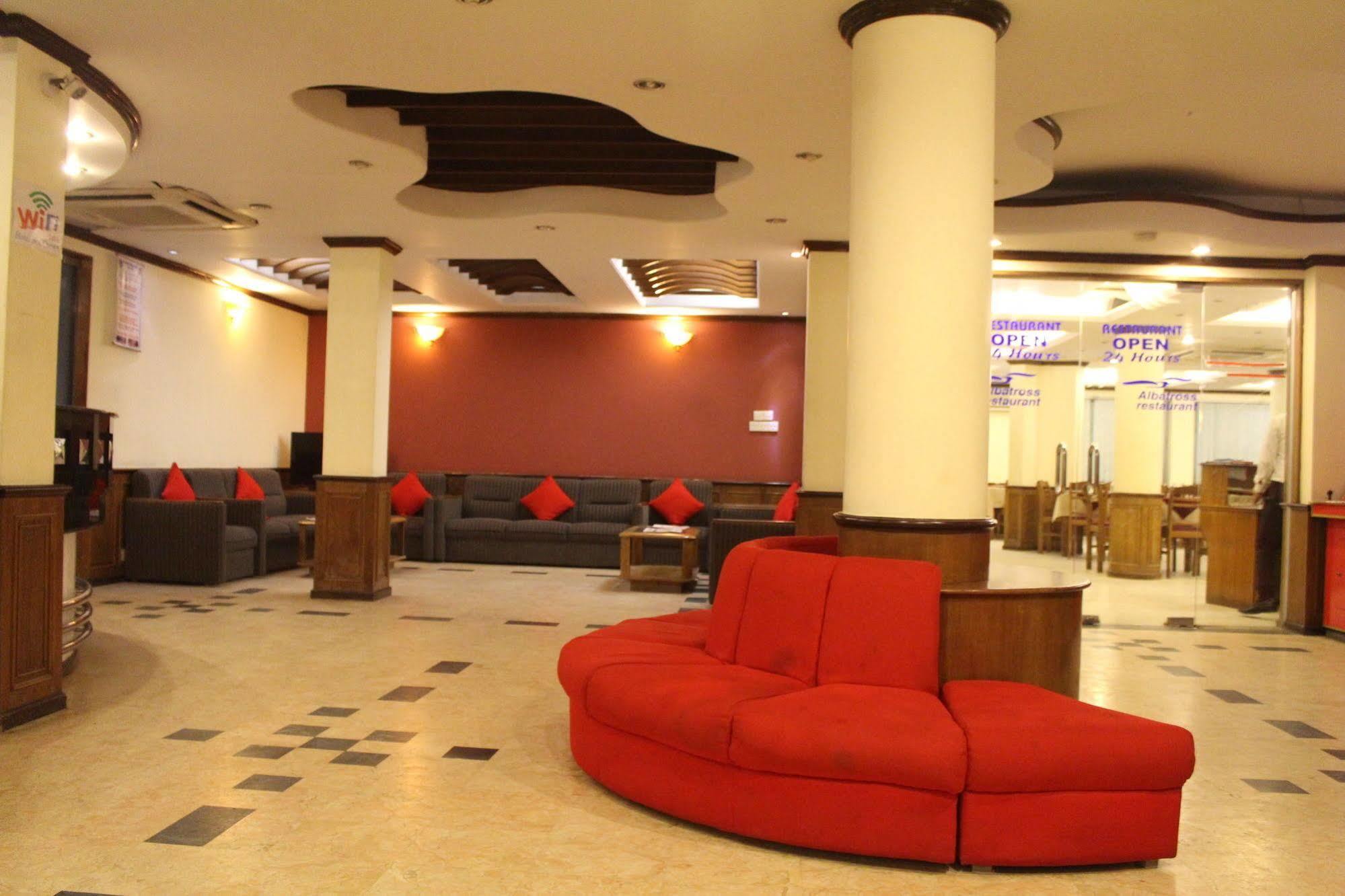 Hotel Sea Crown Кокс Базар Екстериор снимка